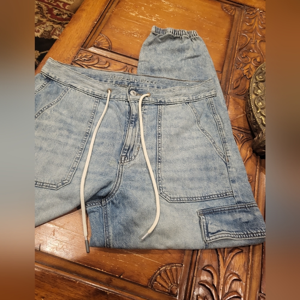 Oversized Cargo Jeans, American Eagle 80s Jean. Size 12. Draw String.